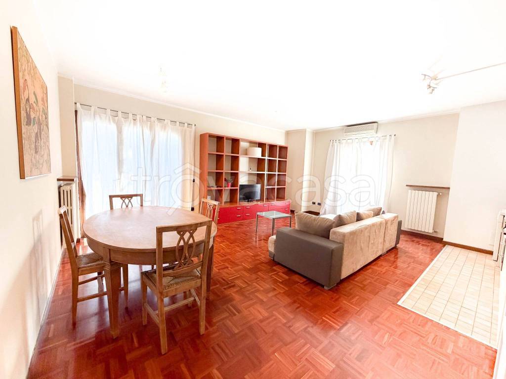 appartamento in affitto a Verona in zona Cittadella