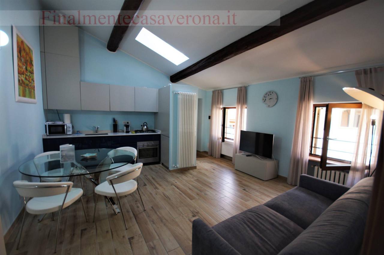 appartamento in affitto a Verona in zona Centro Storico