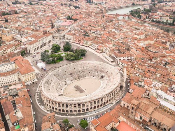 negozio in affitto a Verona