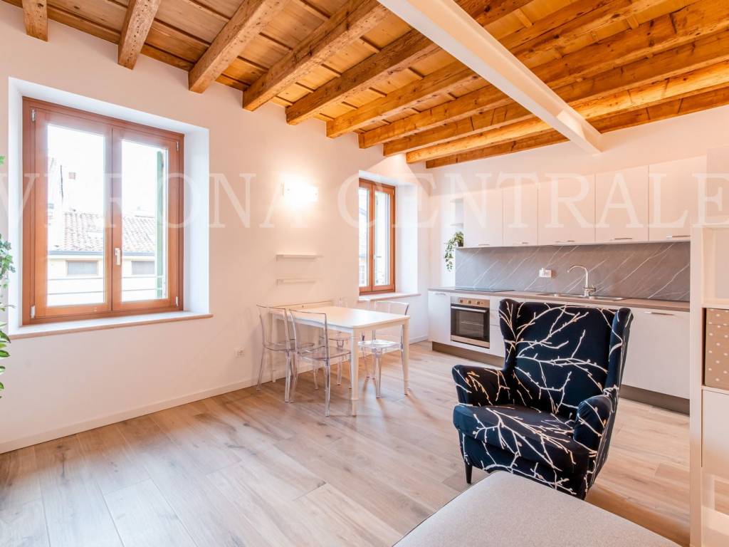 appartamento in affitto a Verona in zona Veronetta