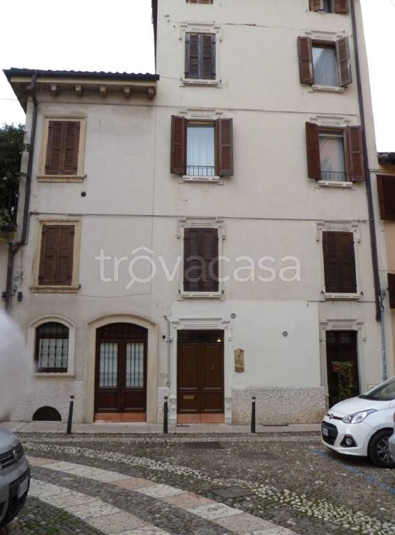 appartamento in affitto a Verona in zona Centro Storico
