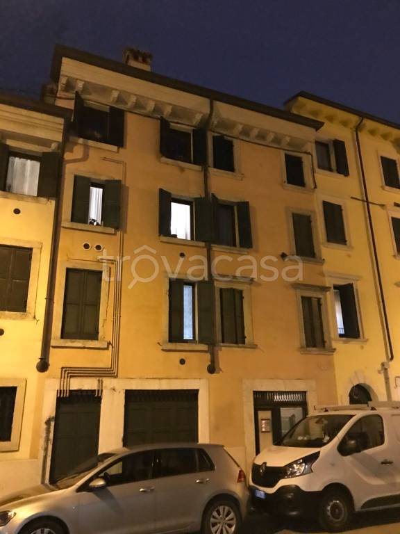 appartamento in affitto a Verona in zona Veronetta