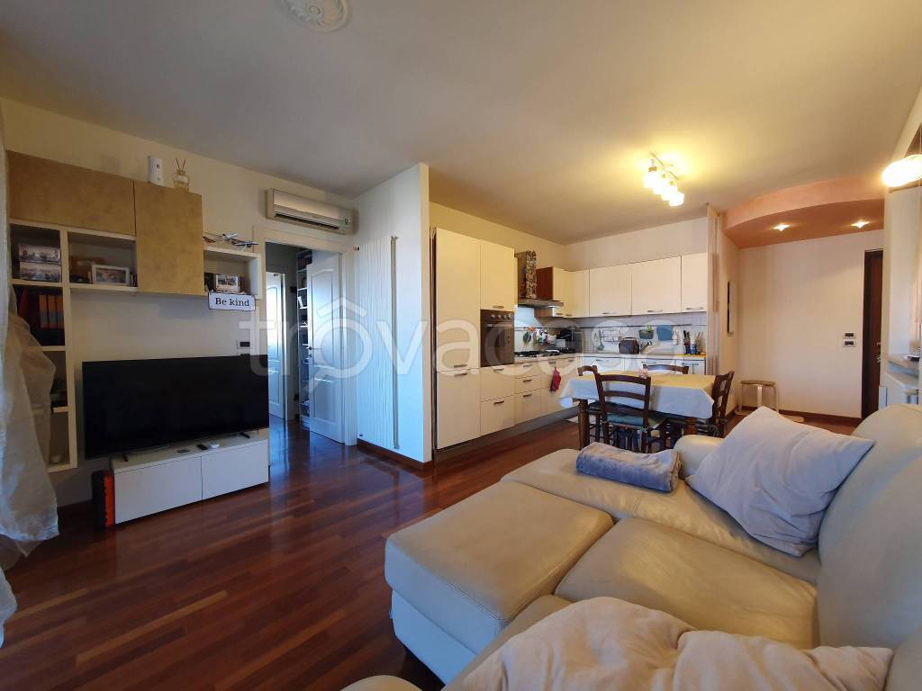 appartamento in affitto a Verona in zona Borgo Milano