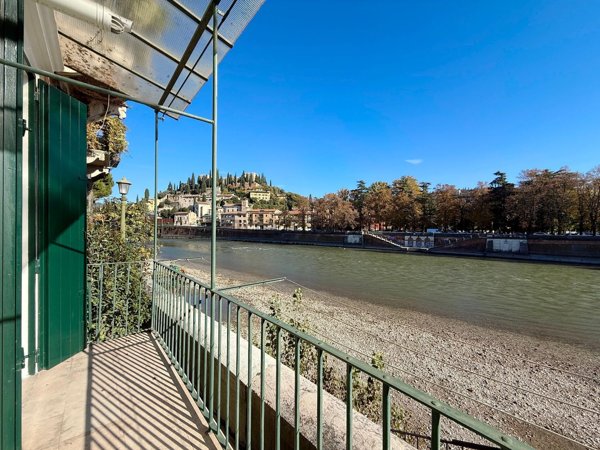 appartamento in affitto a Verona in zona Centro Storico