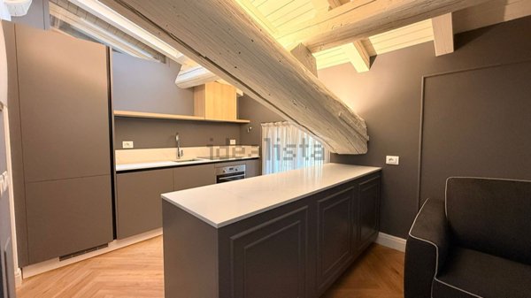 appartamento in affitto a Verona in zona Centro Storico