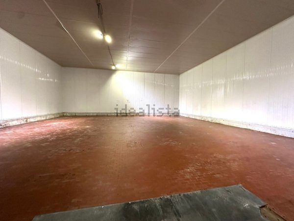 capannone in affitto a Verona in zona Golosine