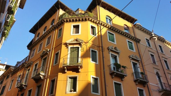 appartamento in affitto a Verona in zona Centro Storico