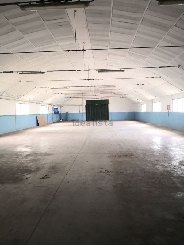 capannone in affitto a Verona in zona San Massimo all'Adige