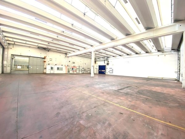 capannone in affitto a Verona