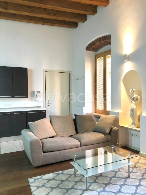 appartamento in affitto a Verona in zona Centro Storico