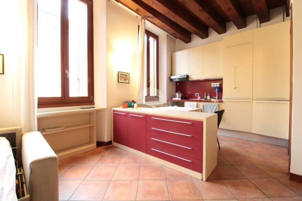 appartamento in affitto a Verona in zona Veronetta