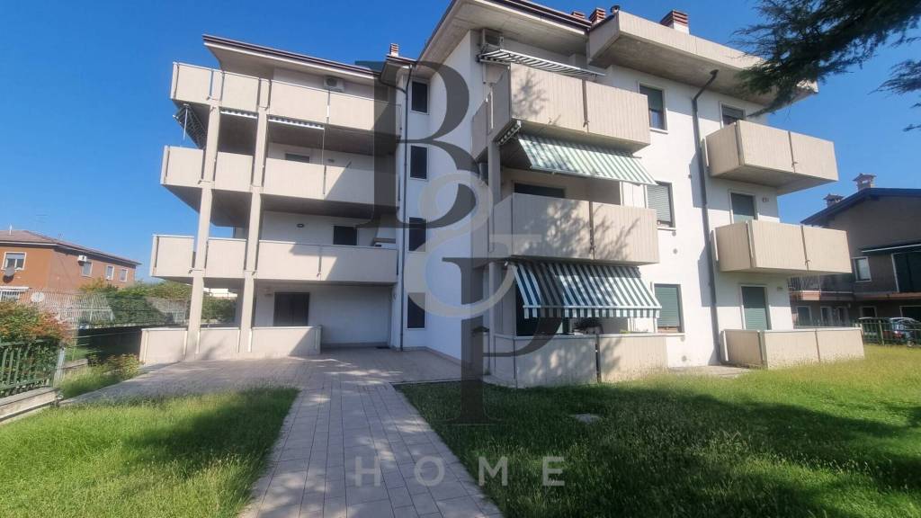 appartamento in affitto a Verona in zona Cadidavid