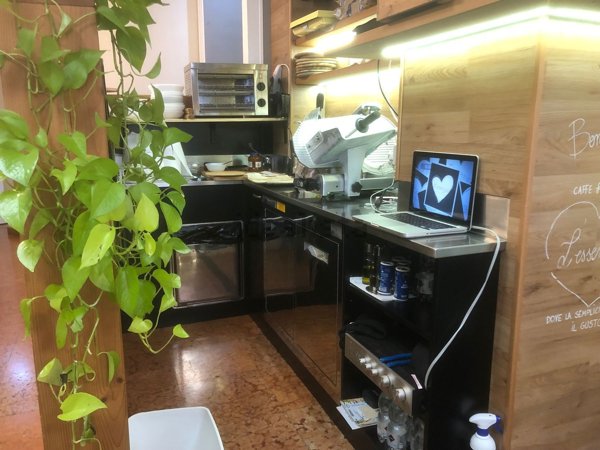 negozio in affitto a Verona