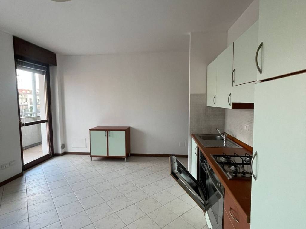 appartamento in affitto a Verona in zona Musicisti / Santa Croce