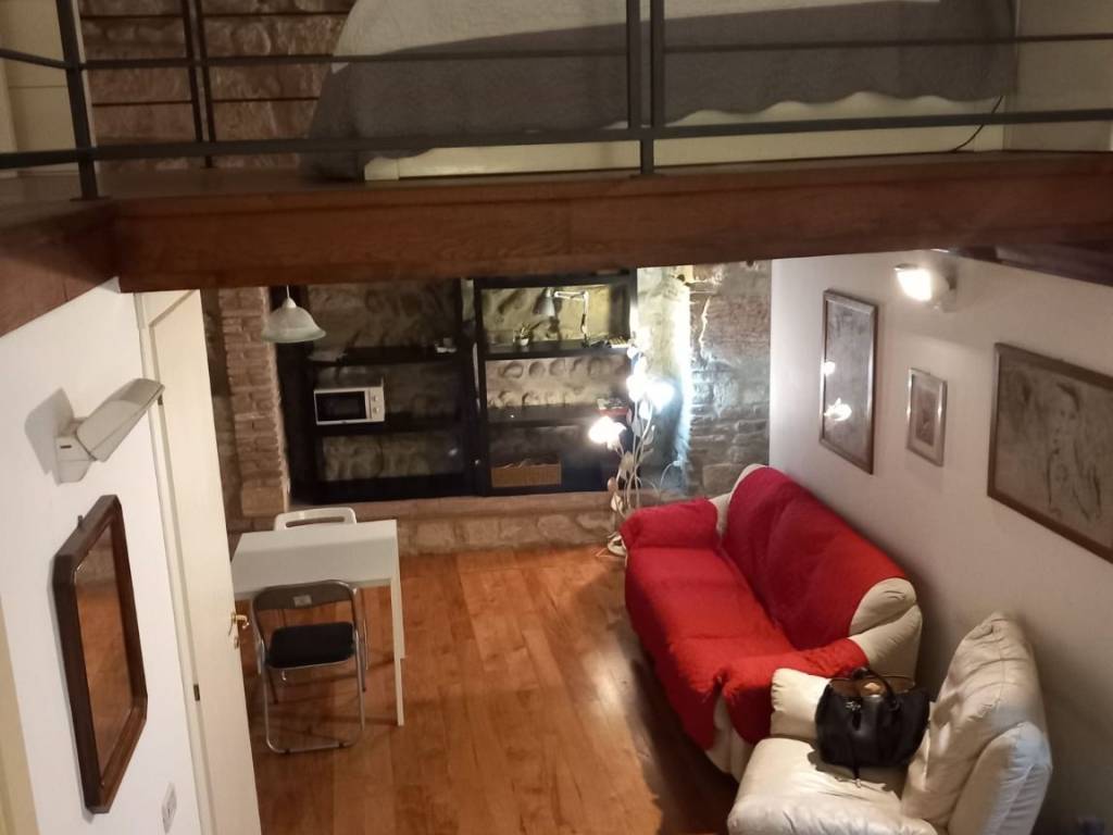 appartamento in affitto a Verona in zona Centro Storico