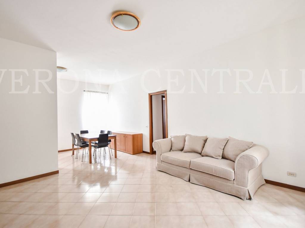 appartamento in affitto a Verona in zona Centro Storico