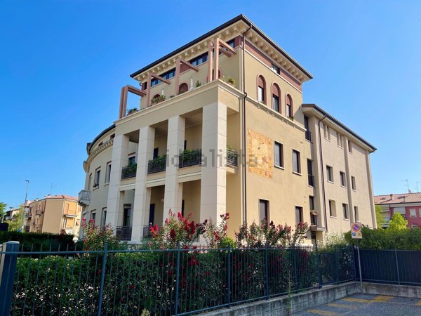 appartamento in affitto a Verona in zona Borgo Venezia / Borgo Trieste