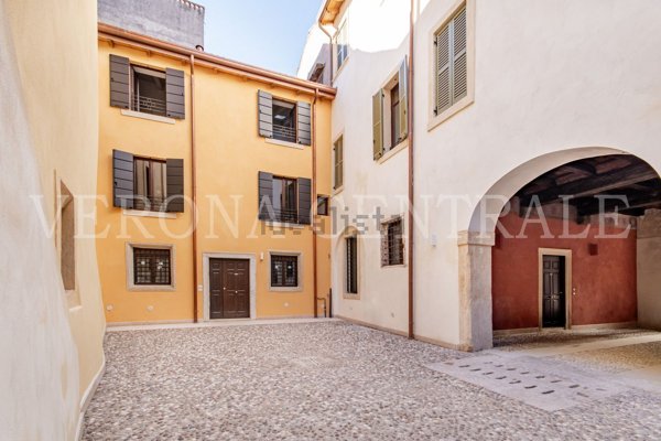 appartamento in affitto a Verona in zona Veronetta