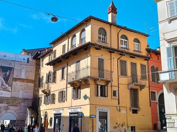 appartamento in affitto a Verona in zona Centro Storico