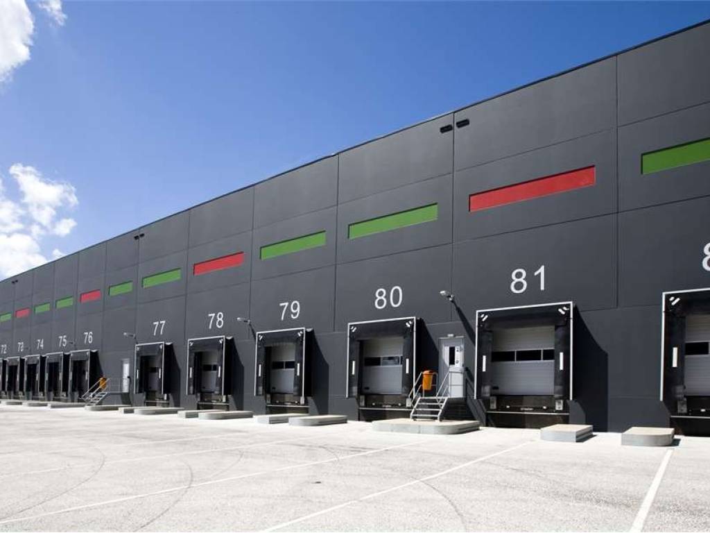 locale commerciale in affitto a Verona in zona Santa Lucia