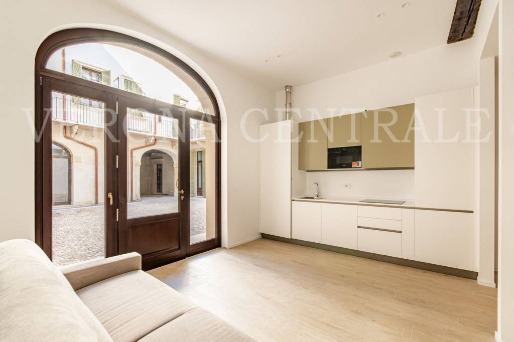 appartamento in affitto a Verona in zona Veronetta