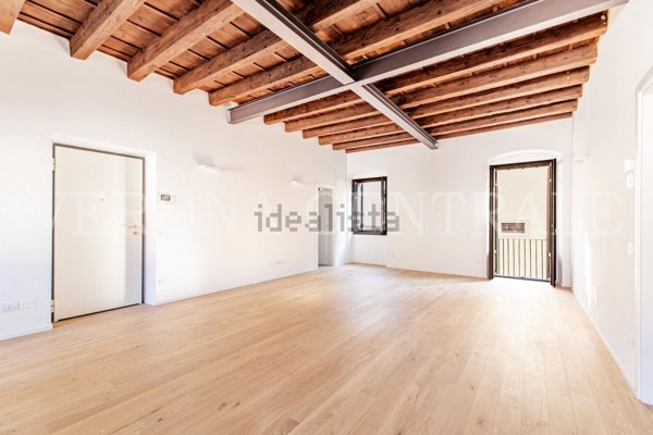 appartamento in affitto a Verona in zona Veronetta