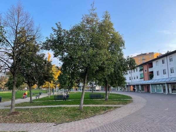 negozio in affitto a Verona in zona Porto Crencano