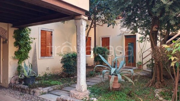 appartamento in affitto a Verona in zona Veronetta