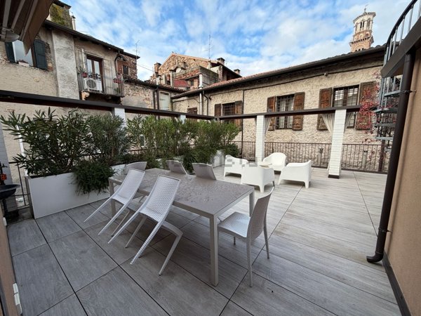 appartamento in affitto a Verona in zona Centro Storico