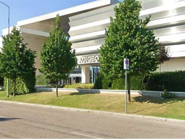 ufficio in affitto a Verona in zona Golosine