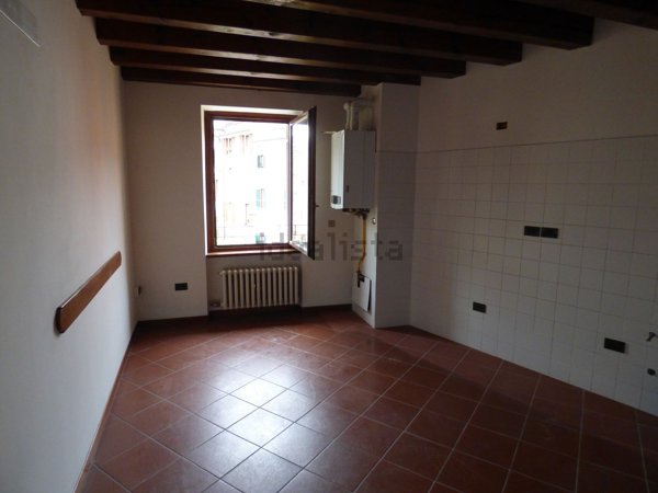 appartamento in affitto a Verona in zona Centro Storico