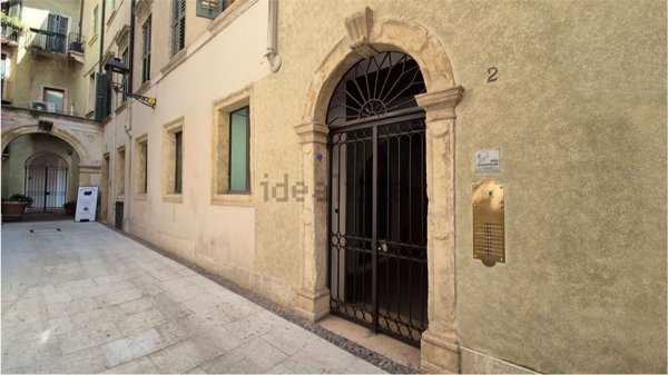 appartamento in affitto a Verona in zona Centro Storico