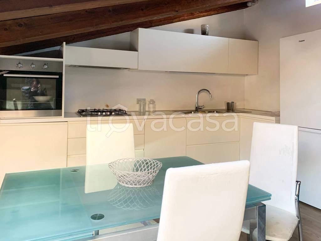 appartamento in affitto a Verona in zona Centro Storico