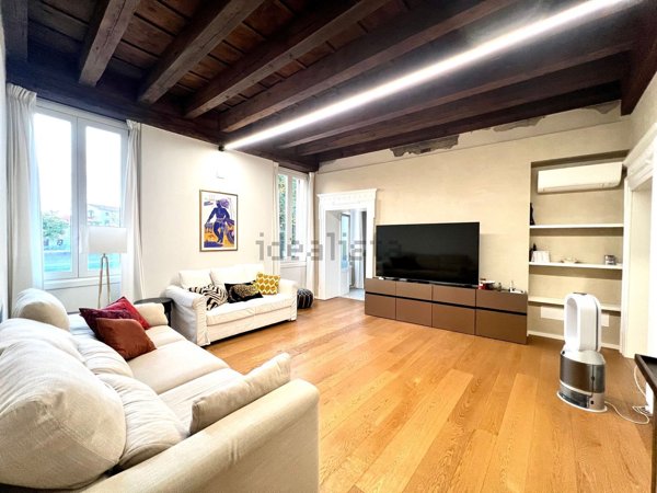 appartamento in affitto a Verona in zona Veronetta