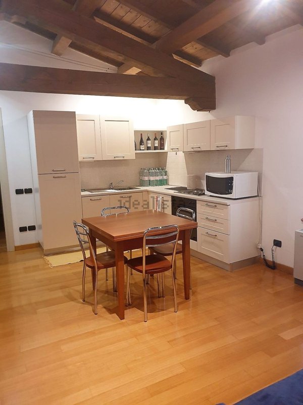 appartamento in affitto a Verona in zona Centro Storico