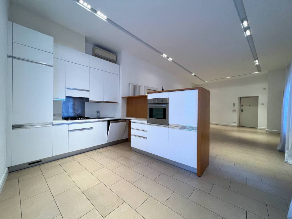 appartamento in affitto a Verona in zona Centro Storico