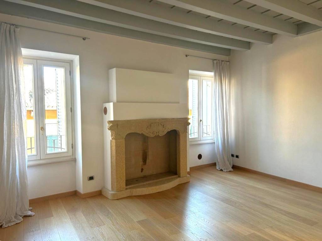 appartamento in affitto a Verona in zona Centro Storico