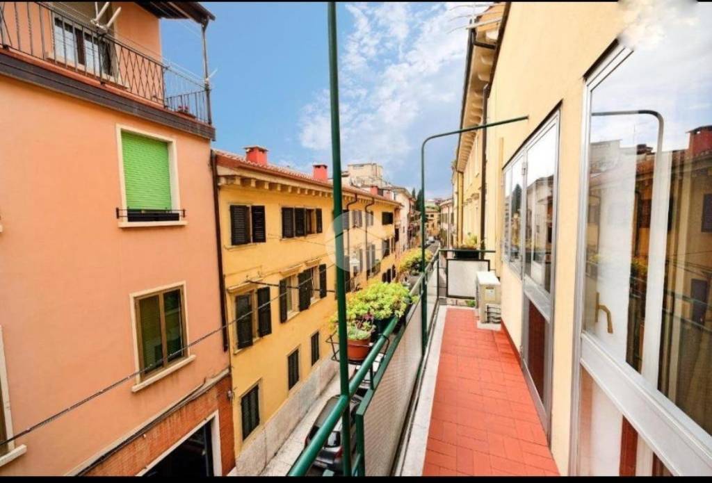 appartamento in affitto a Verona in zona Cittadella