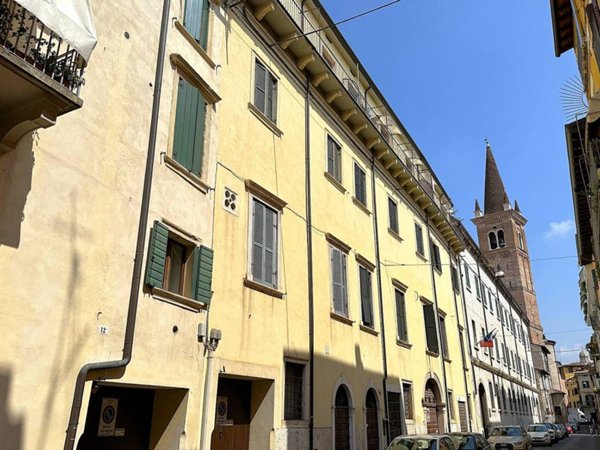 appartamento in affitto a Verona in zona Centro Storico