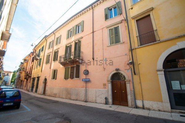 appartamento in affitto a Verona in zona Centro Storico