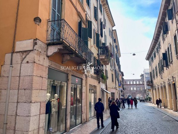 appartamento in affitto a Verona in zona Centro Storico