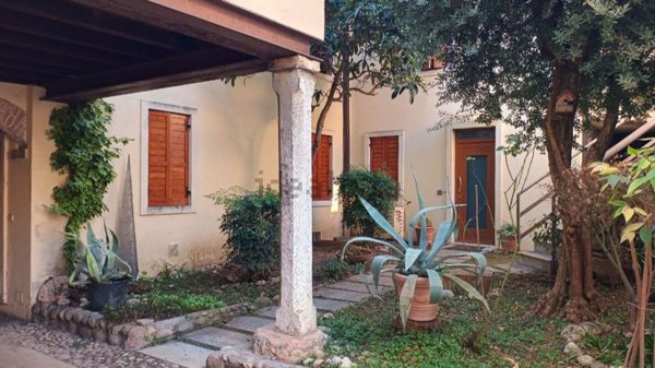 appartamento in affitto a Verona in zona Veronetta