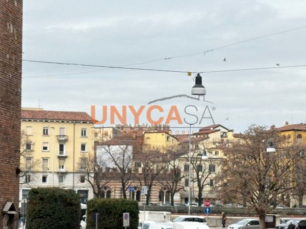appartamento in affitto a Verona in zona Centro Storico