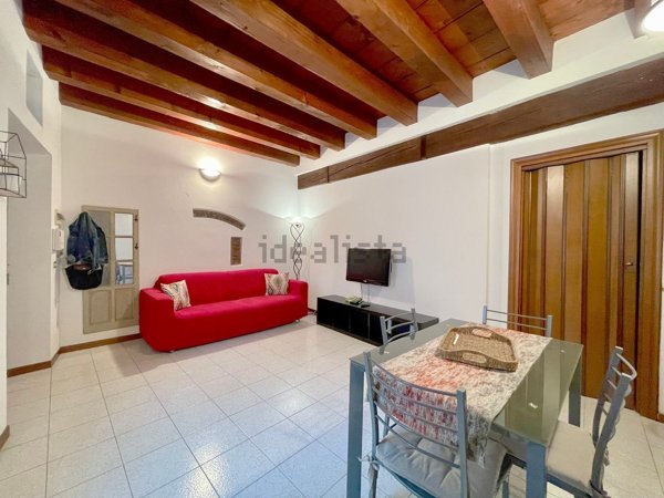 appartamento in affitto a Verona in zona Veronetta