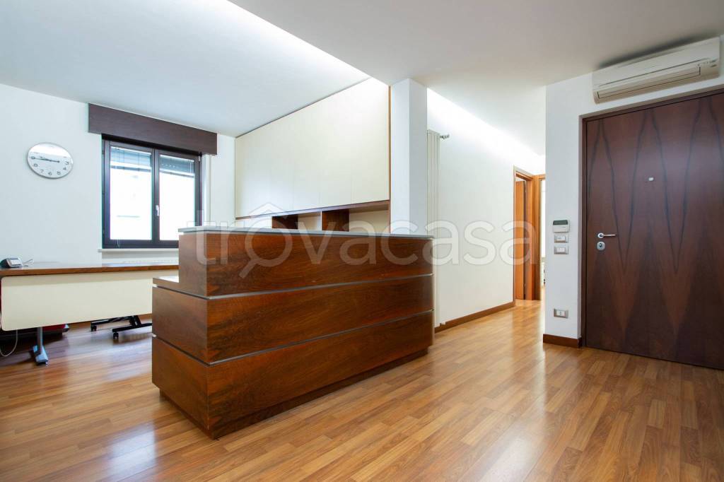 ufficio in affitto a Verona in zona Cittadella