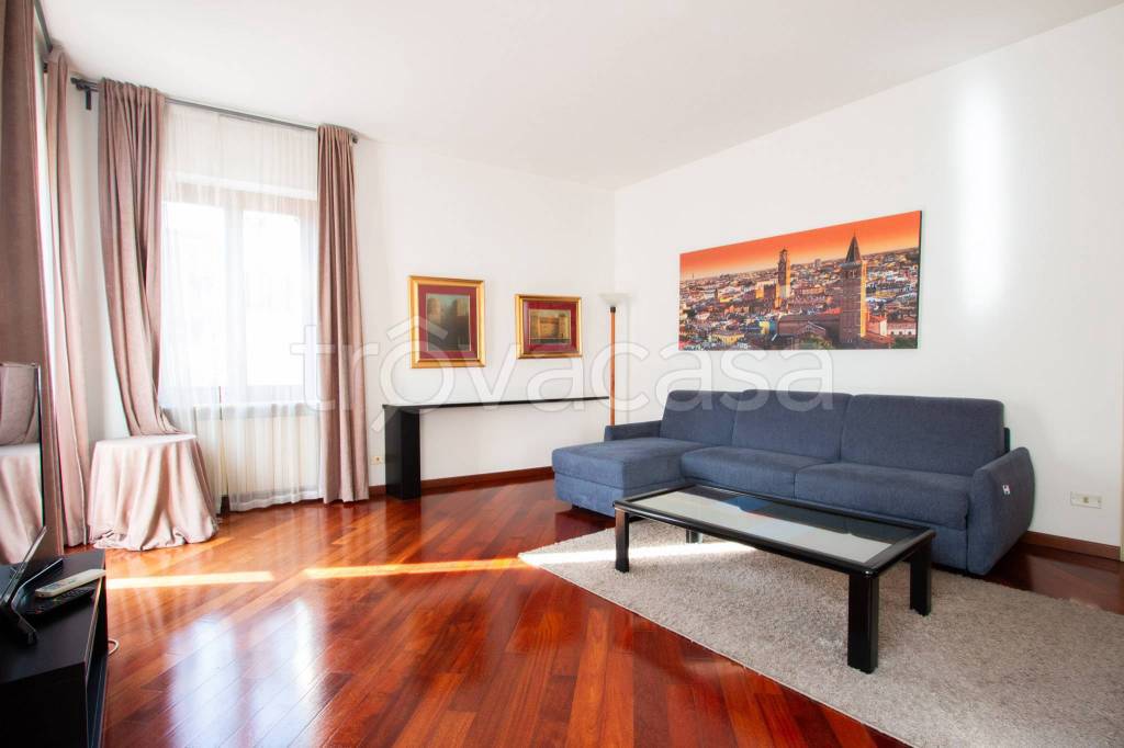 appartamento in affitto a Verona in zona Centro Storico