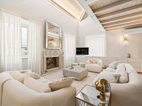 appartamento in affitto a Verona in zona Centro Storico