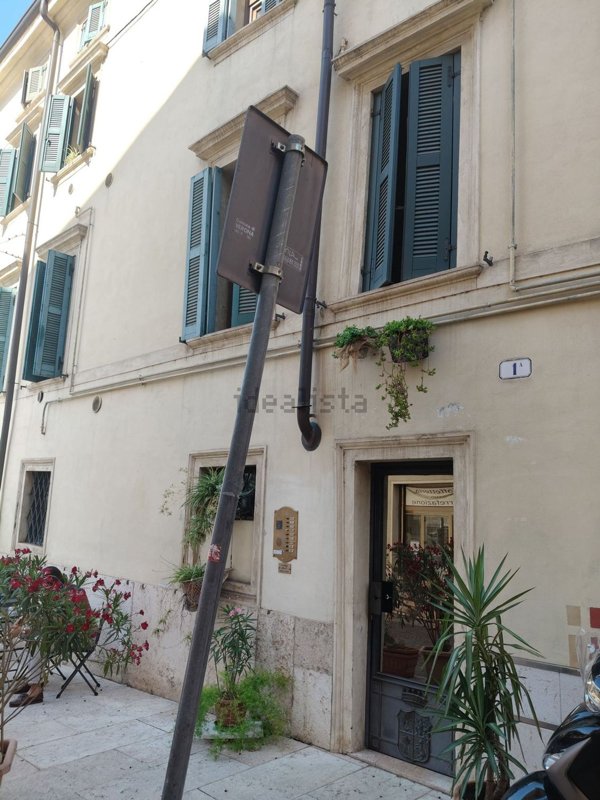 appartamento in affitto a Verona in zona Veronetta