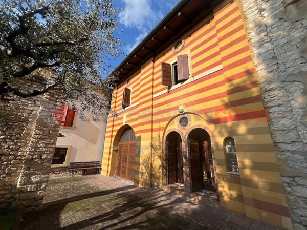 casa indipendente in affitto a Verona