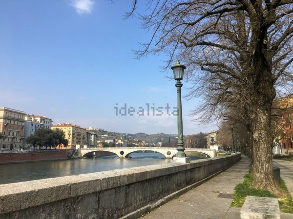 appartamento in affitto a Verona in zona Centro Storico